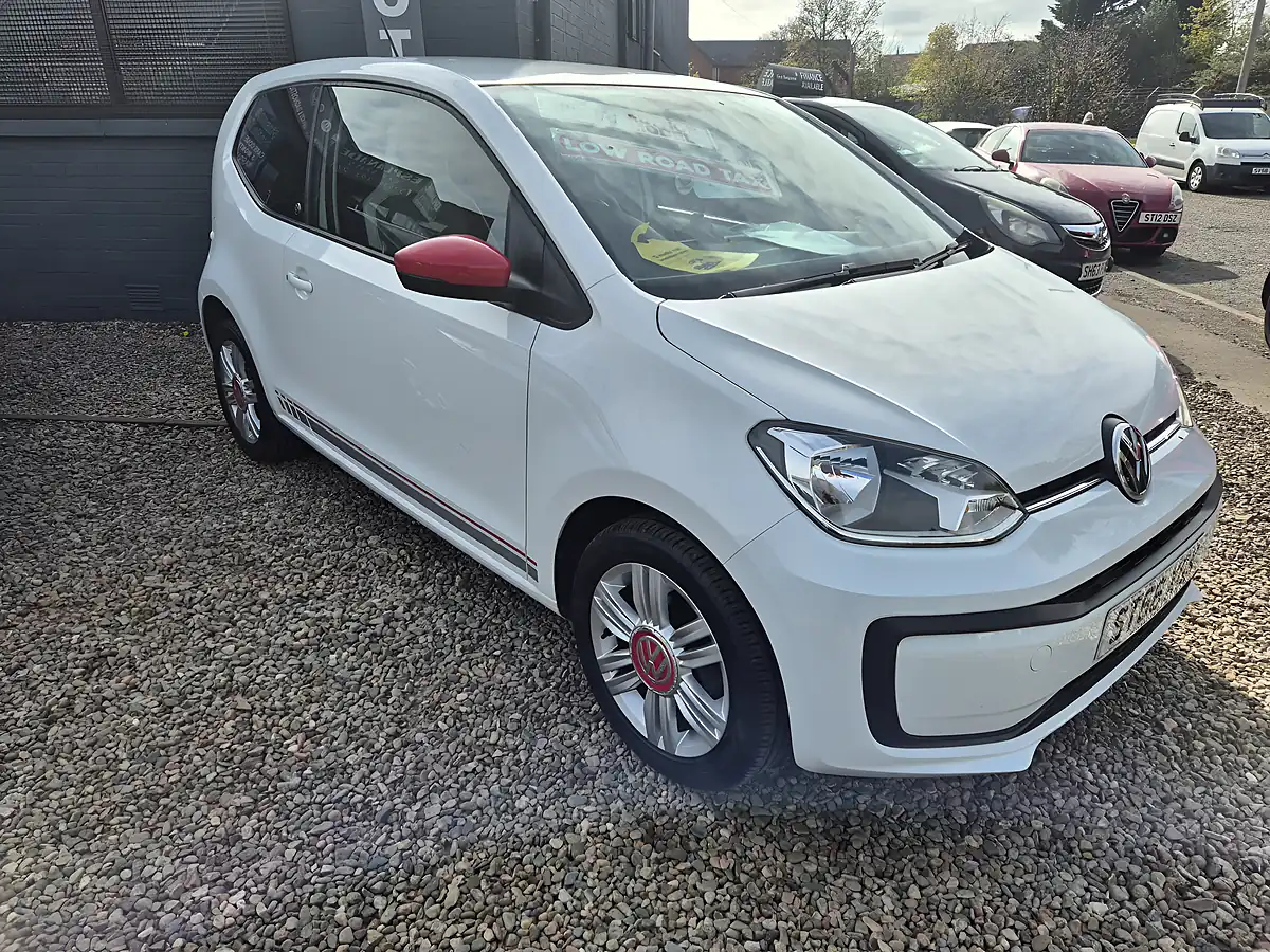 Used 2016 Volkswagen Up! Beats White - Interior and Exterior details 4
