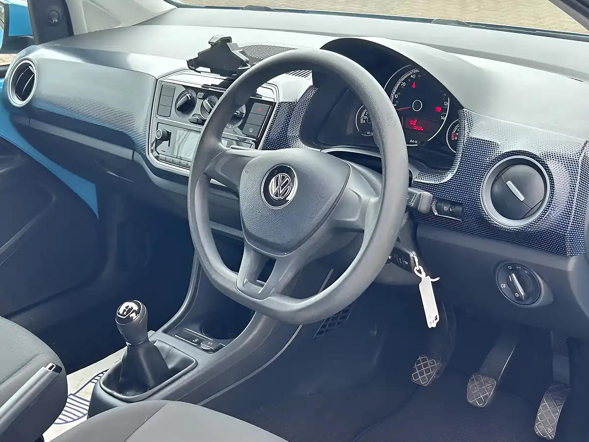 Used 2016 Volkswagen Up! Move Up Black - Interior and Exterior details 19