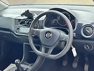 Used 2016 Volkswagen Up! Move Up Black - Interior and Exterior details 20