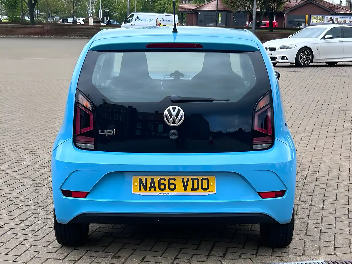 Used 2016 Volkswagen Up! Move Up Black - Interior and Exterior details 5
