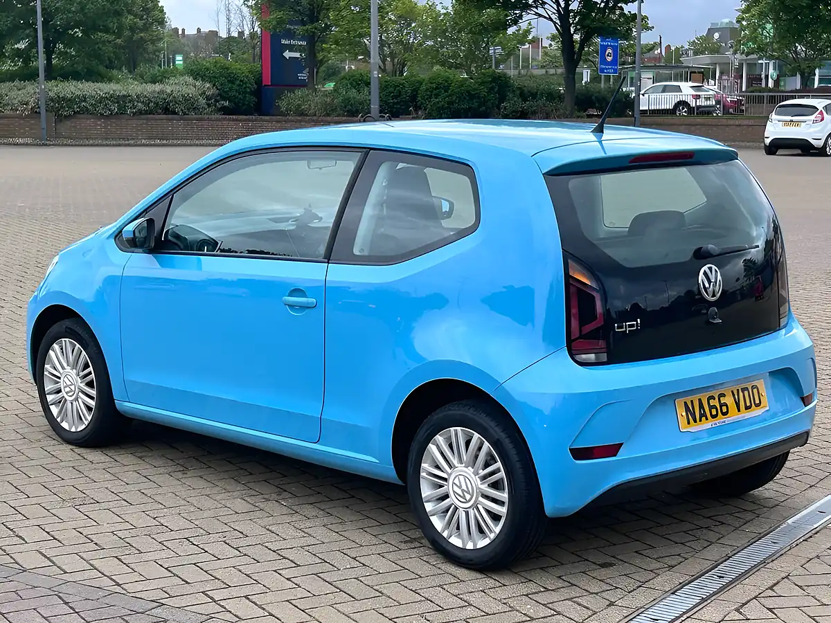 Used 2016 Volkswagen Up! Move Up Black - Interior and Exterior details 6