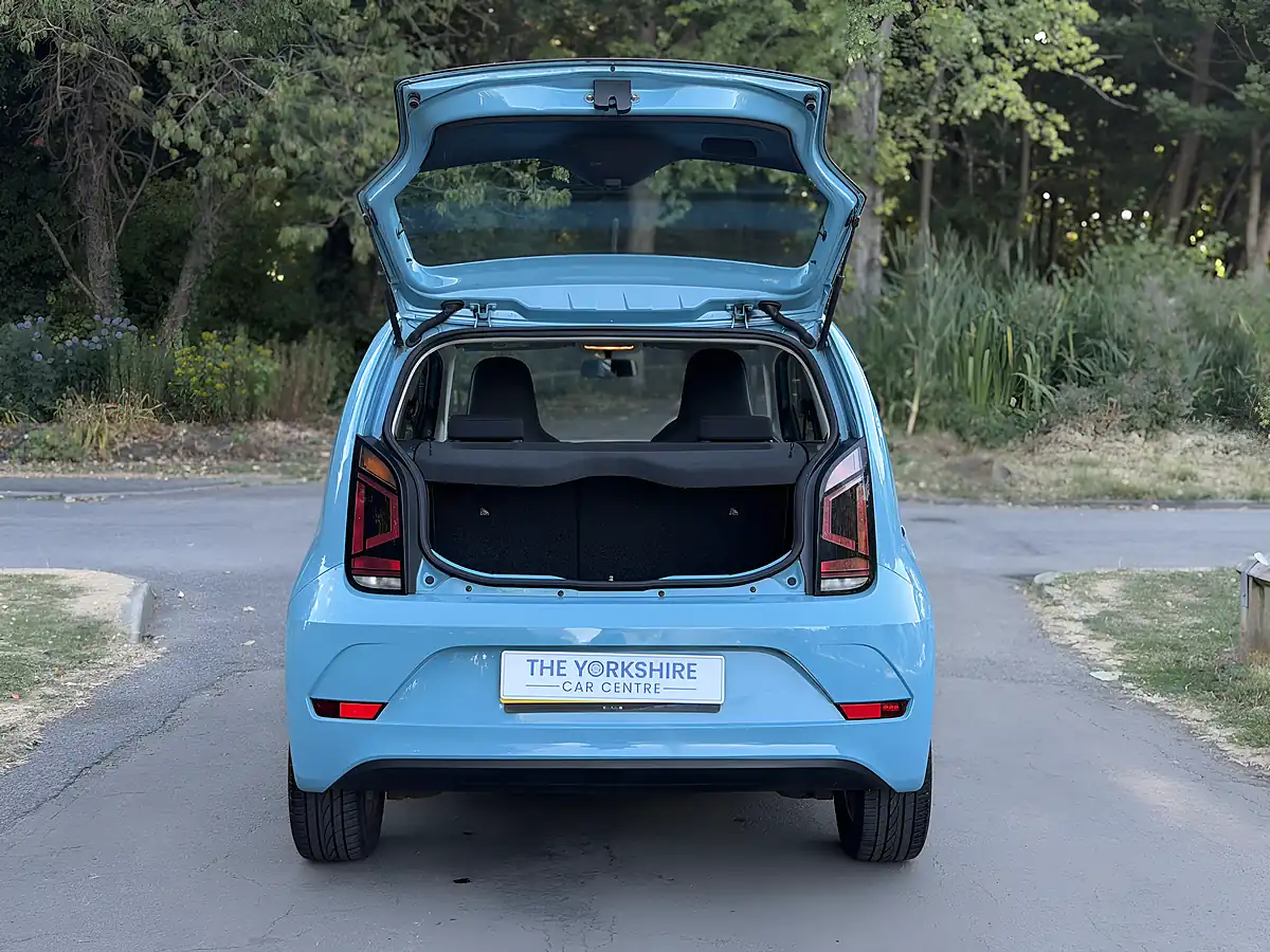 Used 2016 Volkswagen Up! Move Up! Black - Interior and Exterior details 11