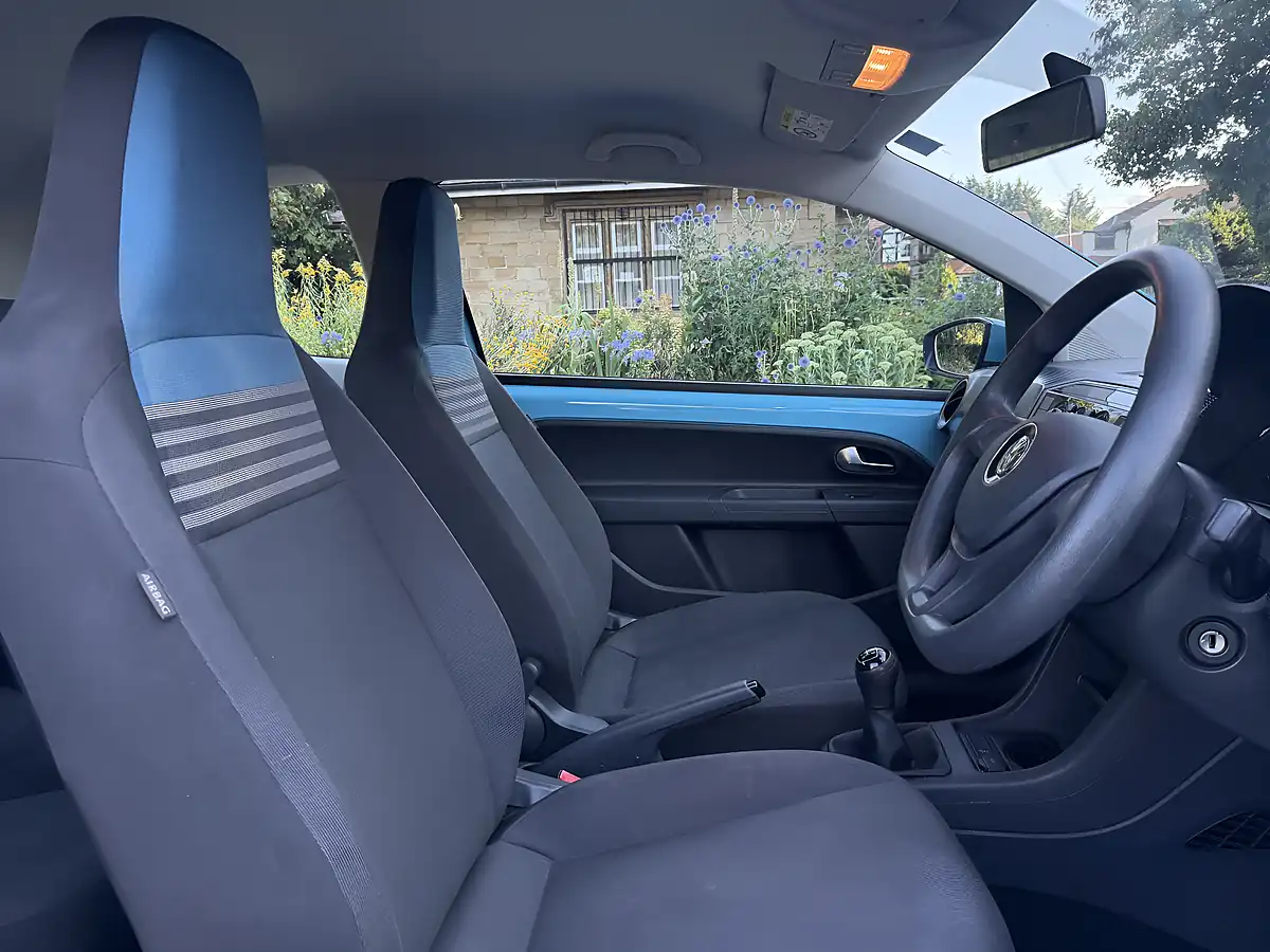 Used 2016 Volkswagen Up! Move Up! Black - Interior and Exterior details 13