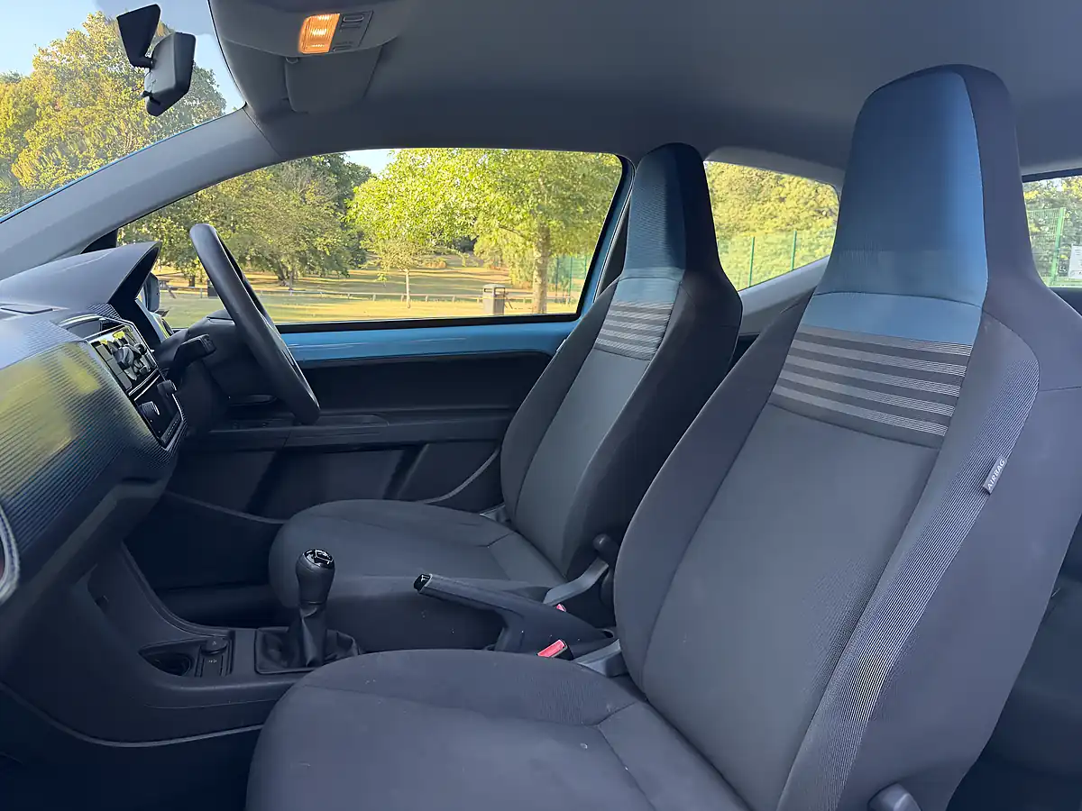 Used 2016 Volkswagen Up! Move Up! Black - Interior and Exterior details 14