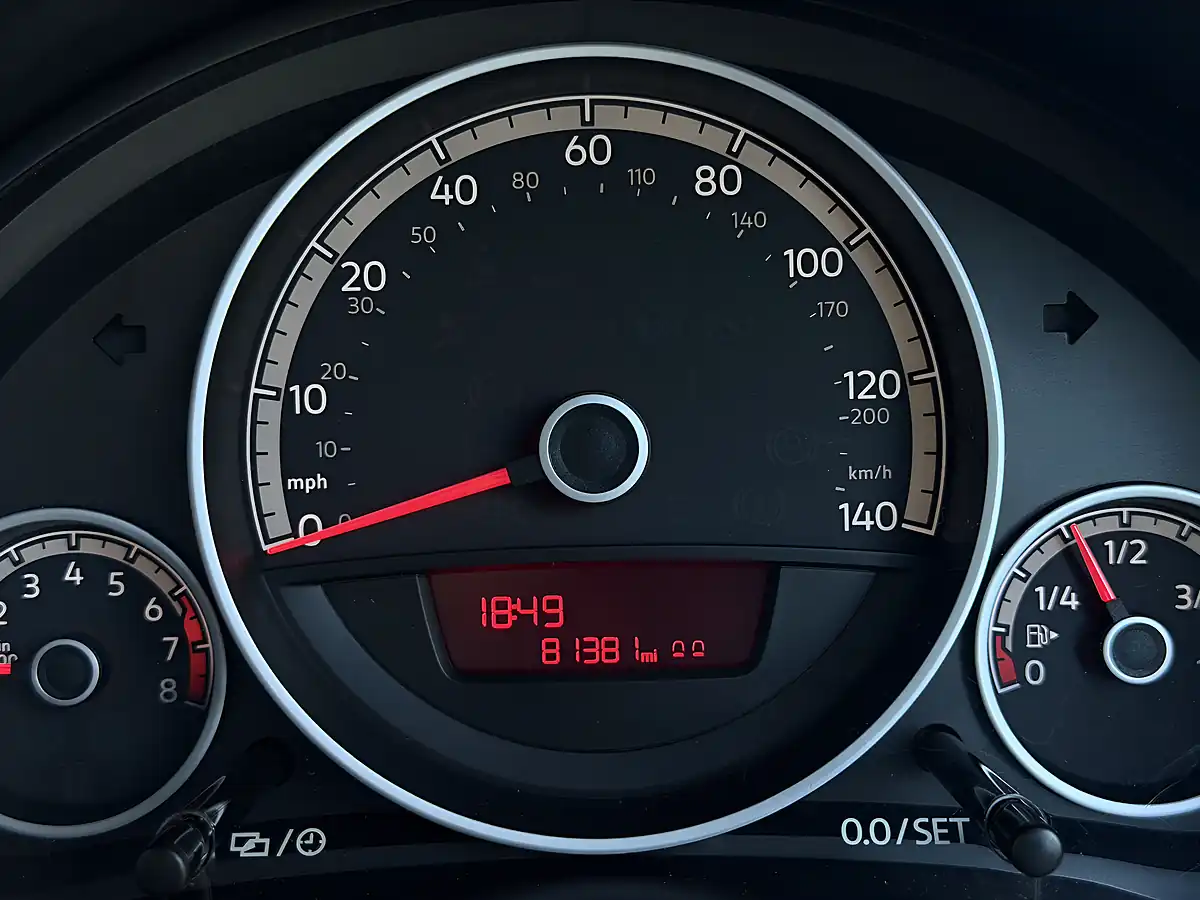 Used 2016 Volkswagen Up! Move Up! Black - Interior and Exterior details 16
