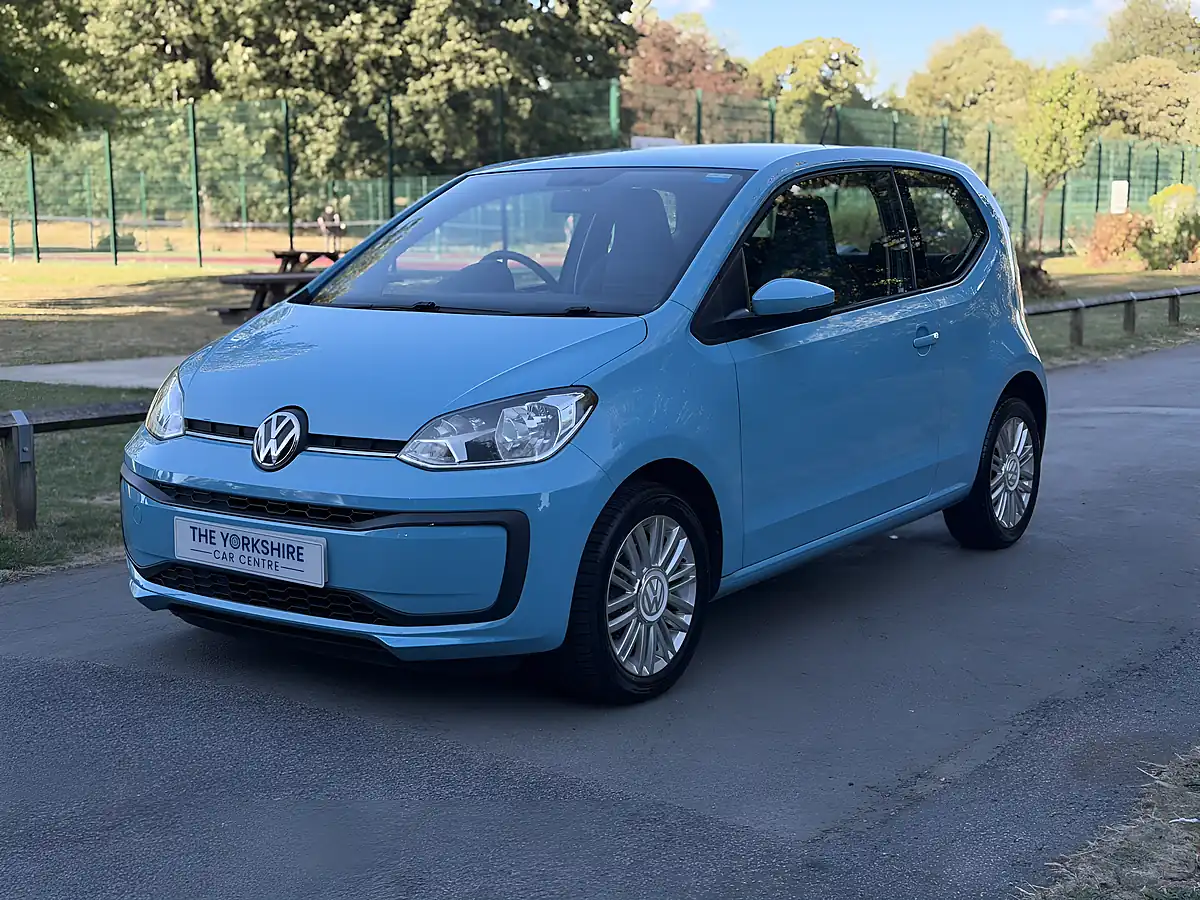 Used 2016 Volkswagen Up! Move Up! Black - Interior and Exterior details 3