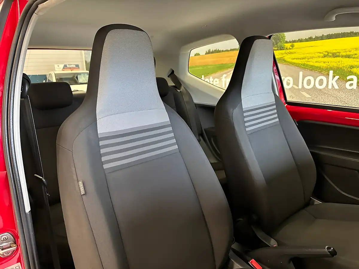 Used 2016 Volkswagen Up! Move Up! Red - Interior and Exterior details 13