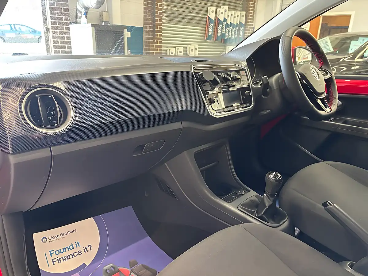 Used 2016 Volkswagen Up! Move Up! Red - Interior and Exterior details 20