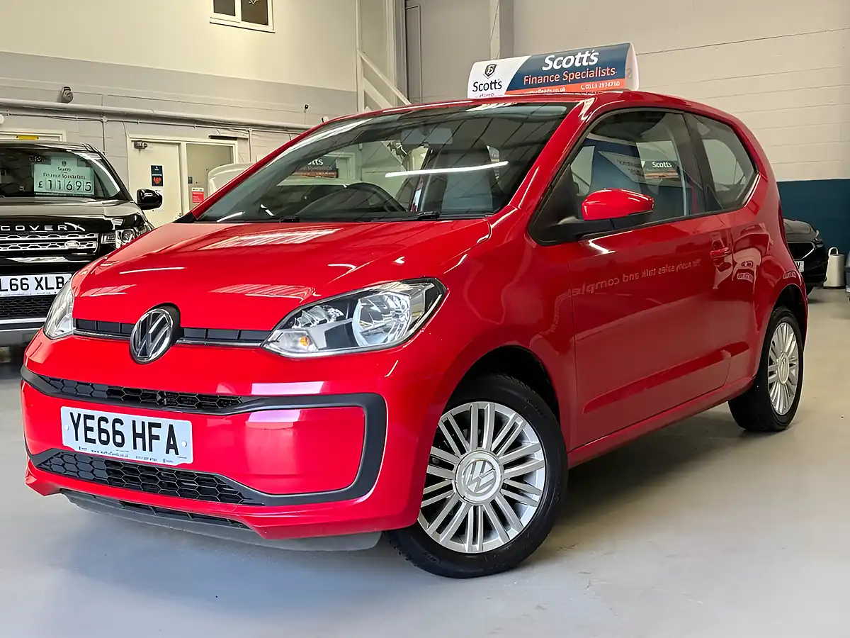 Used 2016 Volkswagen Up! Move Up! Red - Interior and Exterior details 3