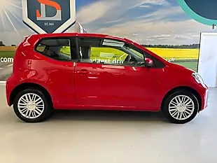 Used 2016 Volkswagen Up! Move Up! Red - Interior and Exterior details 4