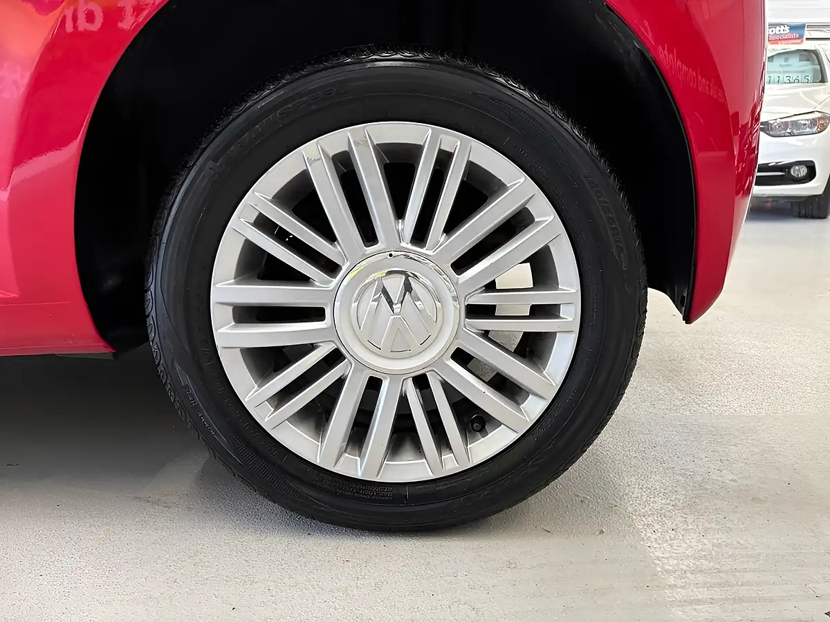 Used 2016 Volkswagen Up! Move Up! Red - Interior and Exterior details 9