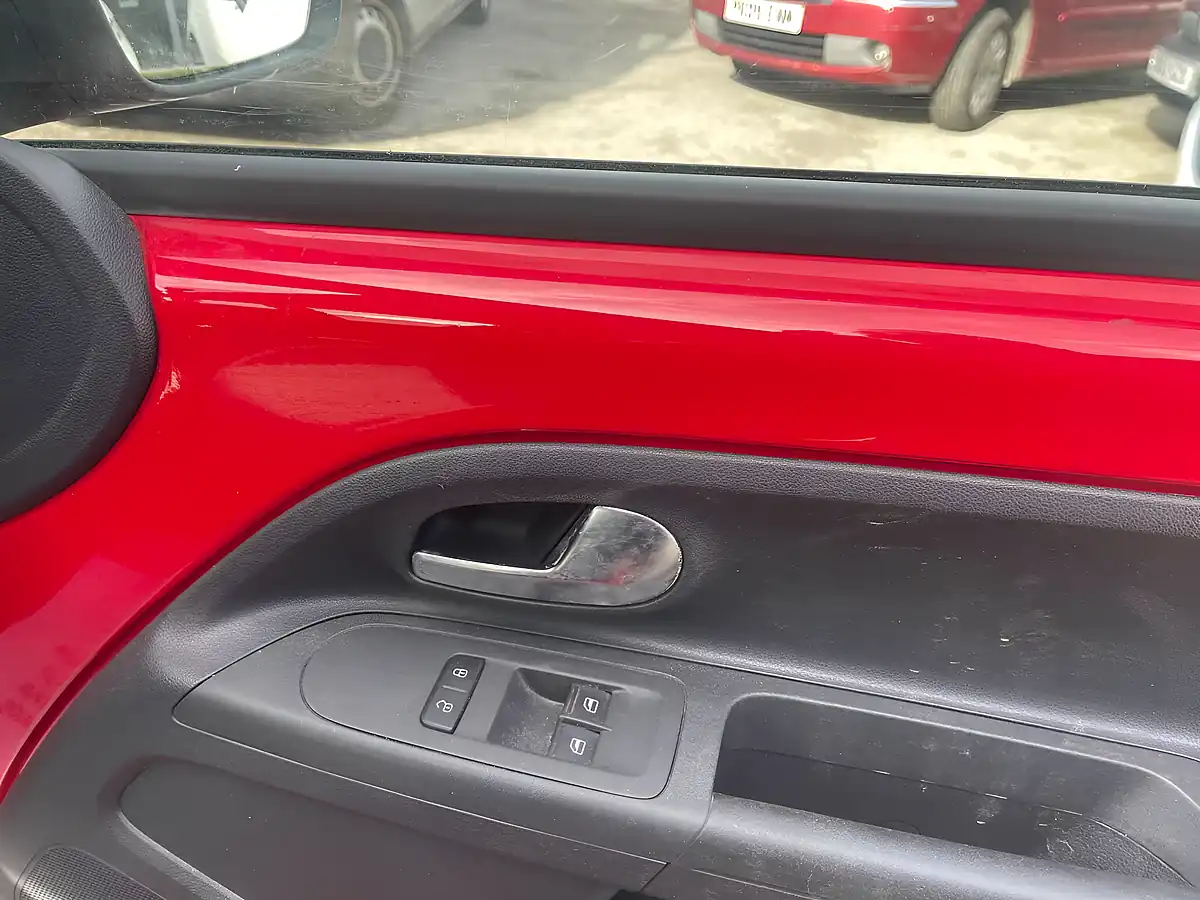 Used 2016 Volkswagen Up! Move Up! Red - Interior and Exterior details 19