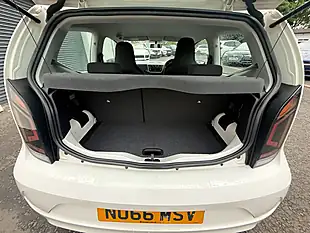 Used 2016 Volkswagen Up! Move Up! White - Interior and Exterior details 13