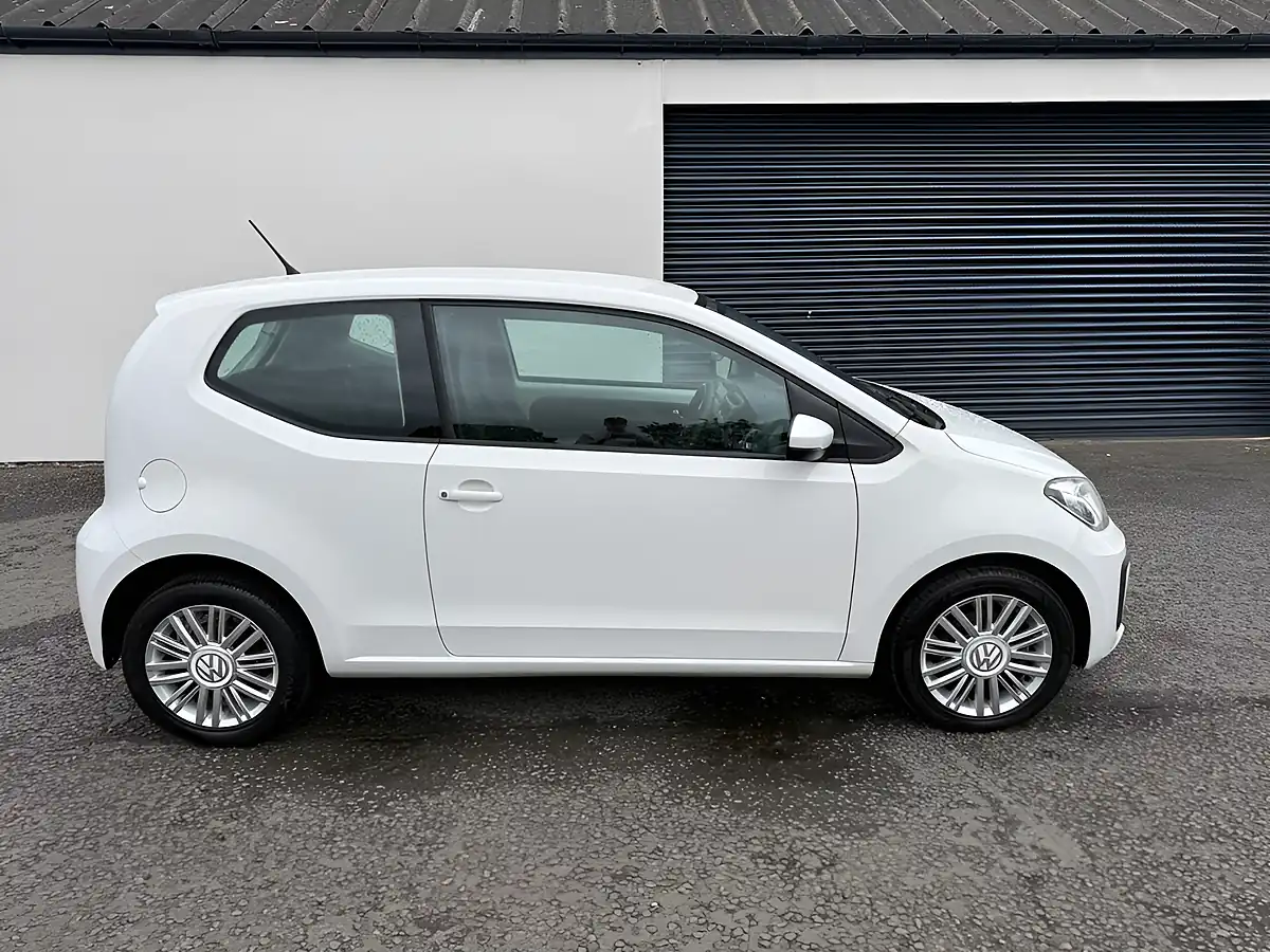 Used 2016 Volkswagen Up! Move Up! White - Interior and Exterior details 2