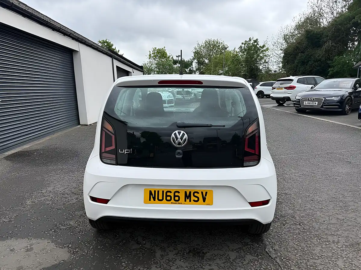 Used 2016 Volkswagen Up! Move Up! White - Interior and Exterior details 4