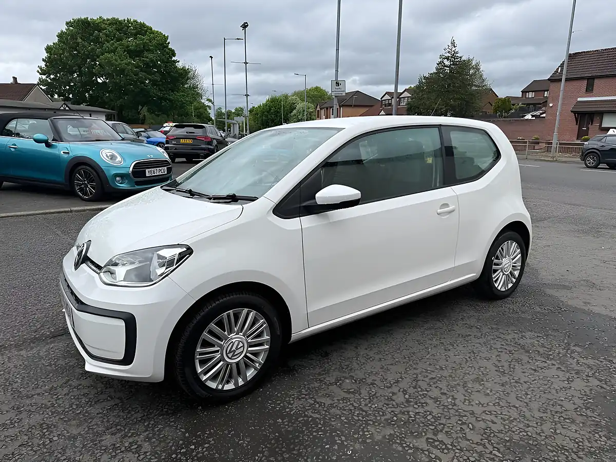 Used 2016 Volkswagen Up! Move Up! White - Interior and Exterior details 6