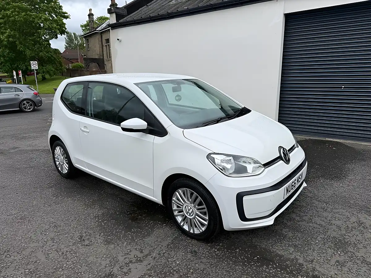 Used 2016 Volkswagen Up! Move Up! White - Interior and Exterior details 8