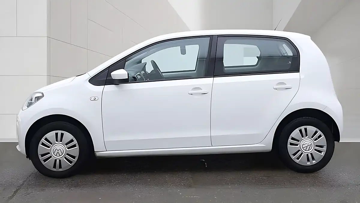 Used 2016 Volkswagen Up Move Up! White - Interior and Exterior details 6