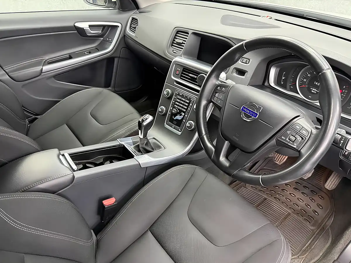 Used 2016 Volvo S60 Business Edition White - Interior and Exterior details 15
