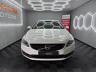 Used 2016 Volvo S60 Business Edition White - Interior and Exterior details 3