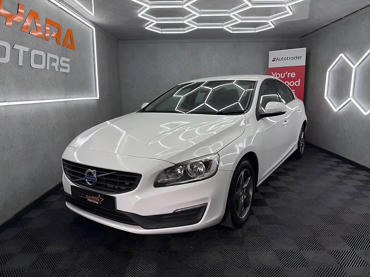 Used 2016 Volvo S60 Business Edition White - Interior and Exterior details 7