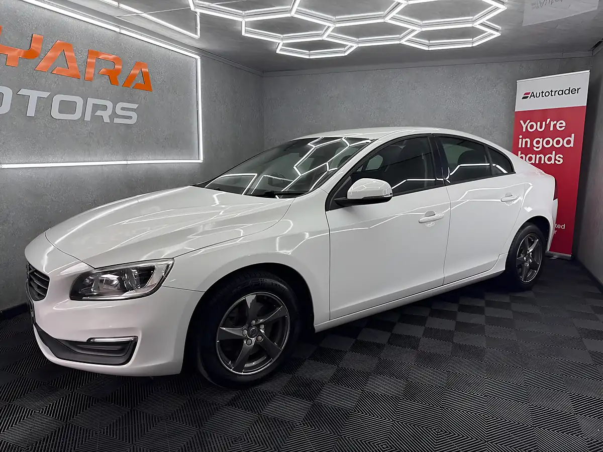 Used 2016 Volvo S60 Business Edition White - Interior and Exterior details 9