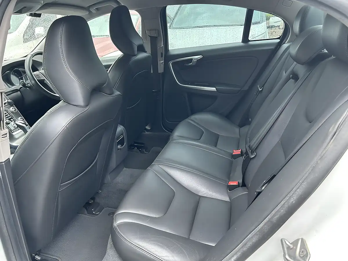 Used 2016 Volvo S60 Luxury White - Interior and Exterior details 15