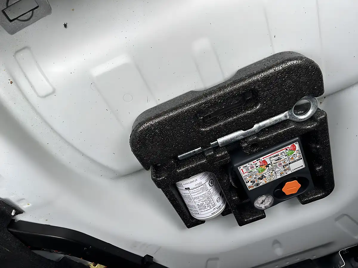 Used 2016 Volvo S60 Luxury White - Interior and Exterior details 16