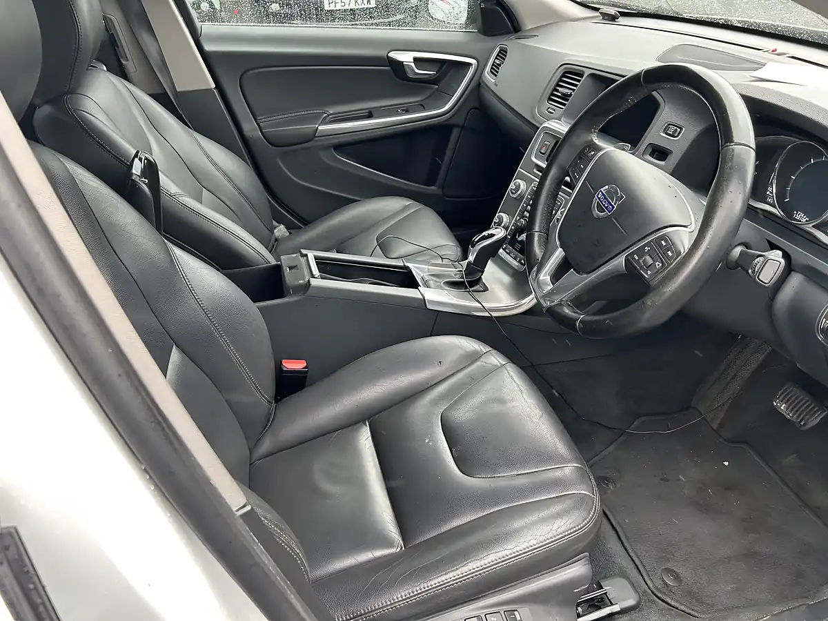 Used 2016 Volvo S60 Luxury White - Interior and Exterior details 8