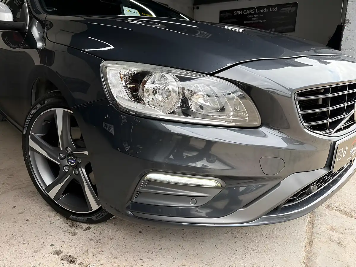 Used 2016 Volvo S60 R-Design Grey - Interior and Exterior details 5