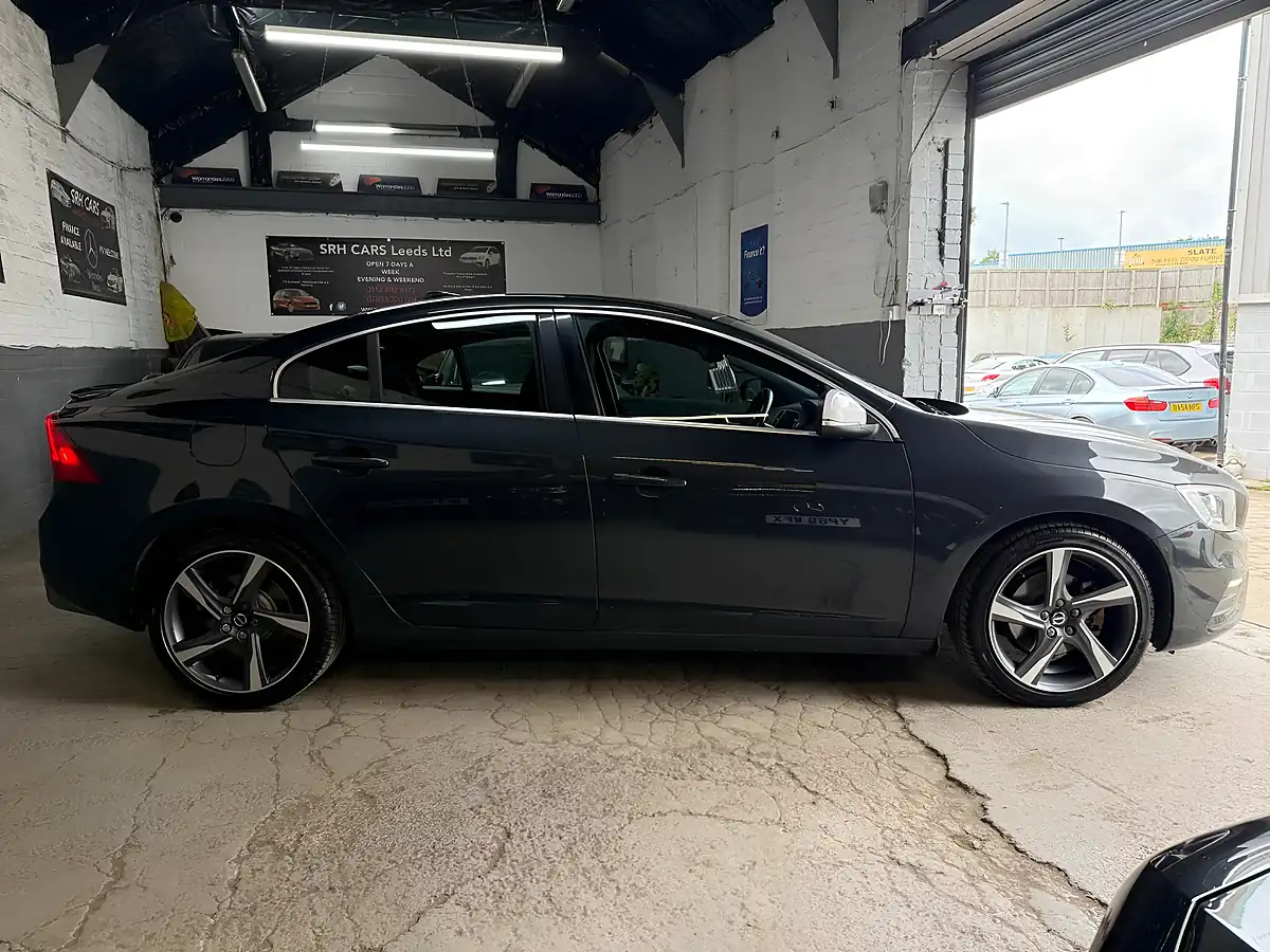 Used 2016 Volvo S60 R-Design Grey - Interior and Exterior details 8