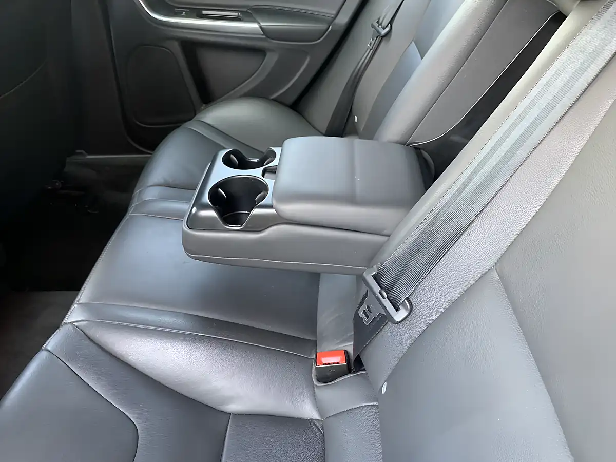 Used 2016 Volvo S60 Se Lux Nav Black - Interior and Exterior details 16