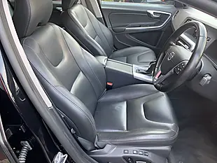 Used 2016 Volvo S60 Se Lux Nav Black - Interior and Exterior details 3