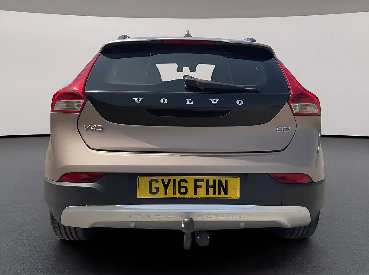 Used 2016 Volvo V40 Cross Country Lux Bronze - Interior and Exterior details 6