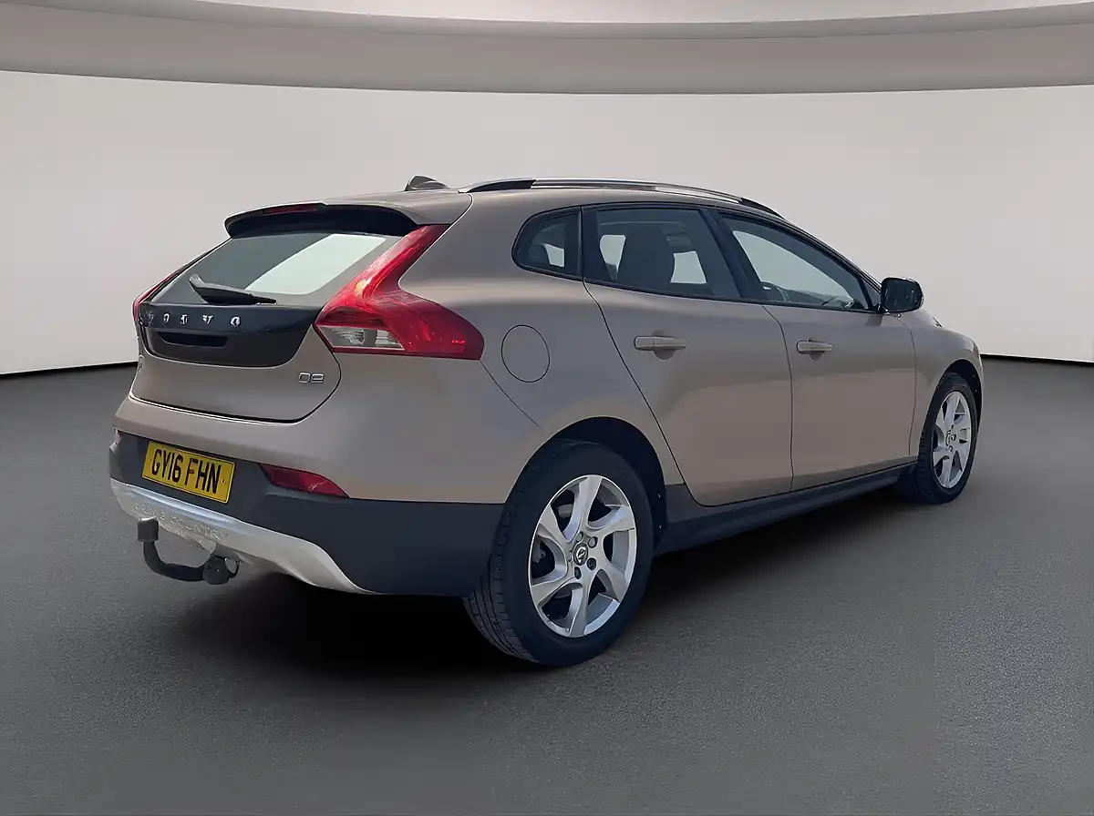 Used 2016 Volvo V40 Cross Country Lux Bronze - Interior and Exterior details 7