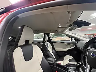 Used 2016 Volvo V40 Cross Country Lux Nav Flamenco Red - Interior and Exterior details 12
