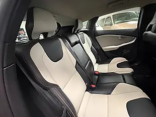 Used 2016 Volvo V40 Cross Country Lux Nav Flamenco Red - Interior and Exterior details 14