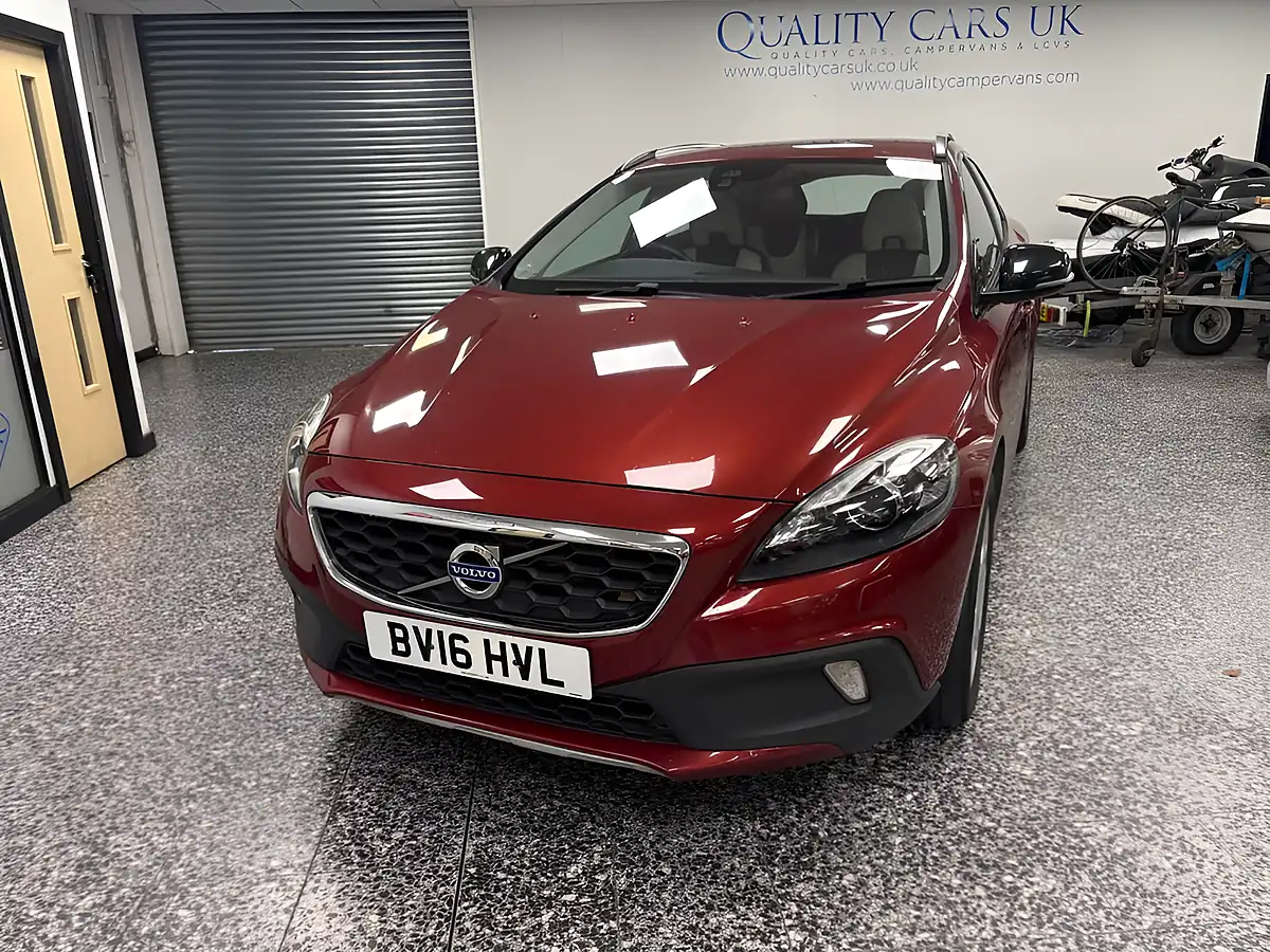 Used 2016 Volvo V40 Cross Country Lux Nav Flamenco Red - Interior and Exterior details 5