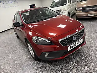 Used 2016 Volvo V40 Cross Country Lux Nav Flamenco Red - Interior and Exterior details 7
