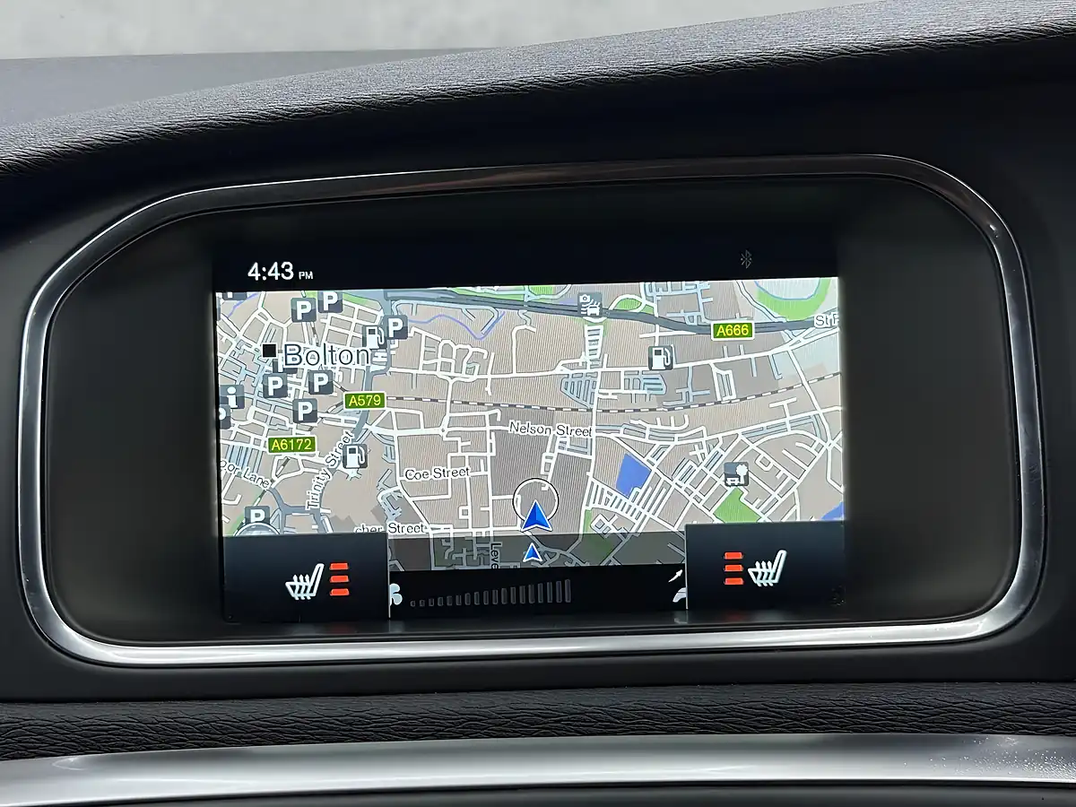 Used 2016 Volvo V40 Cross Country Pro Grey - Interior and Exterior details 17
