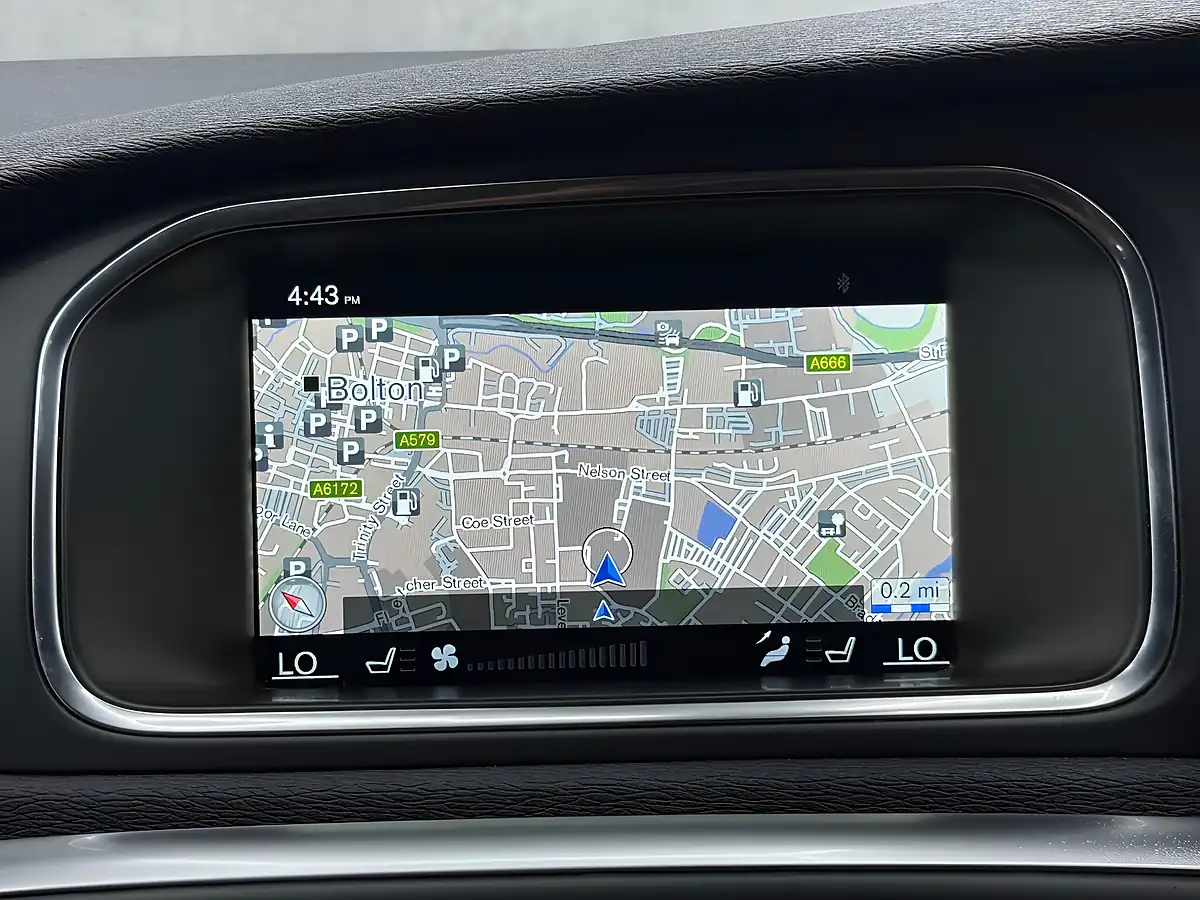 Used 2016 Volvo V40 Cross Country Pro Grey - Interior and Exterior details 18