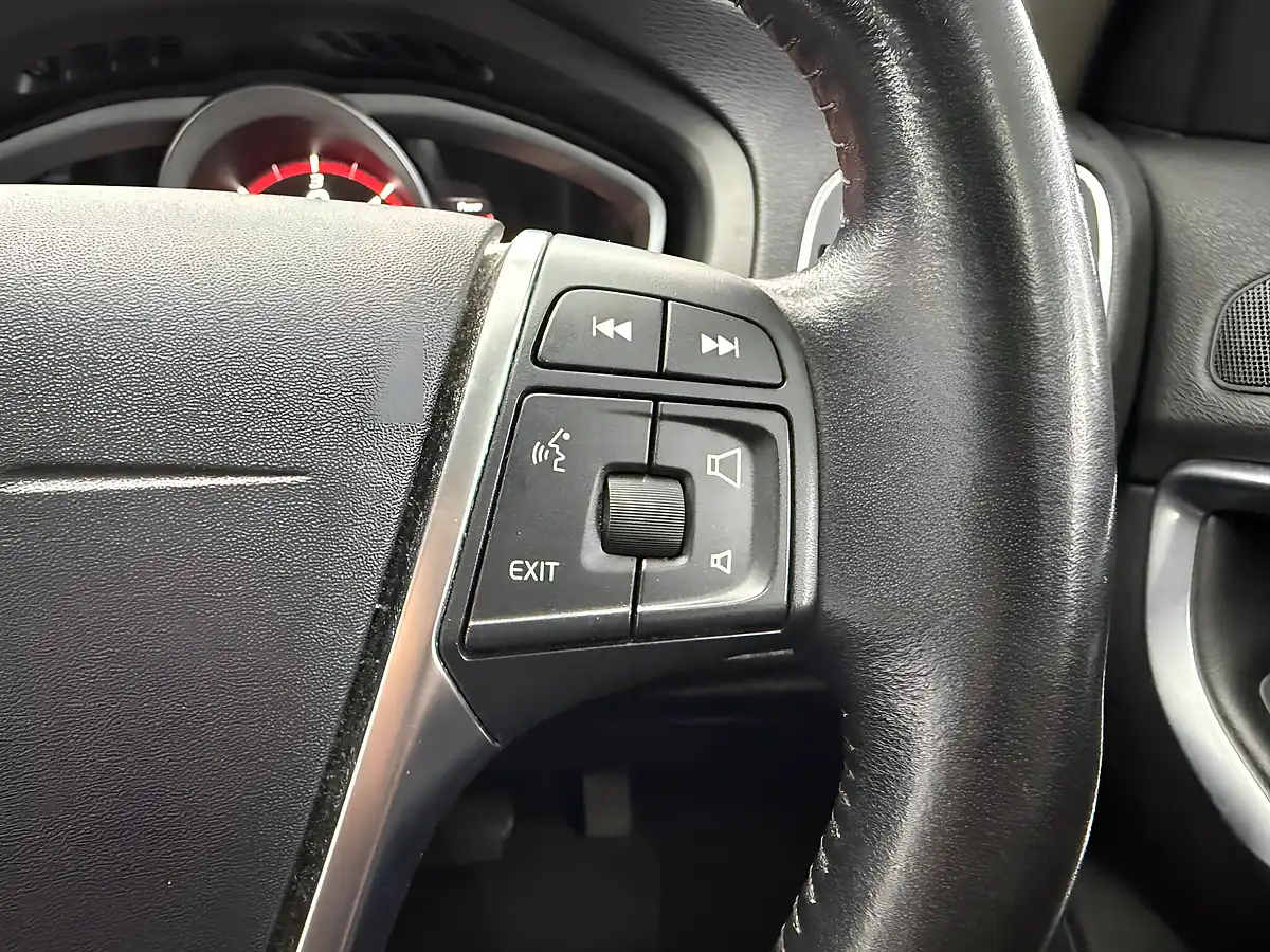 Used 2016 Volvo V40 Cross Country Pro Grey - Interior and Exterior details 19