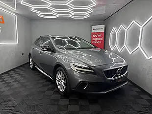Used 2016 Volvo V40 Cross Country Pro Grey - Interior and Exterior details 7