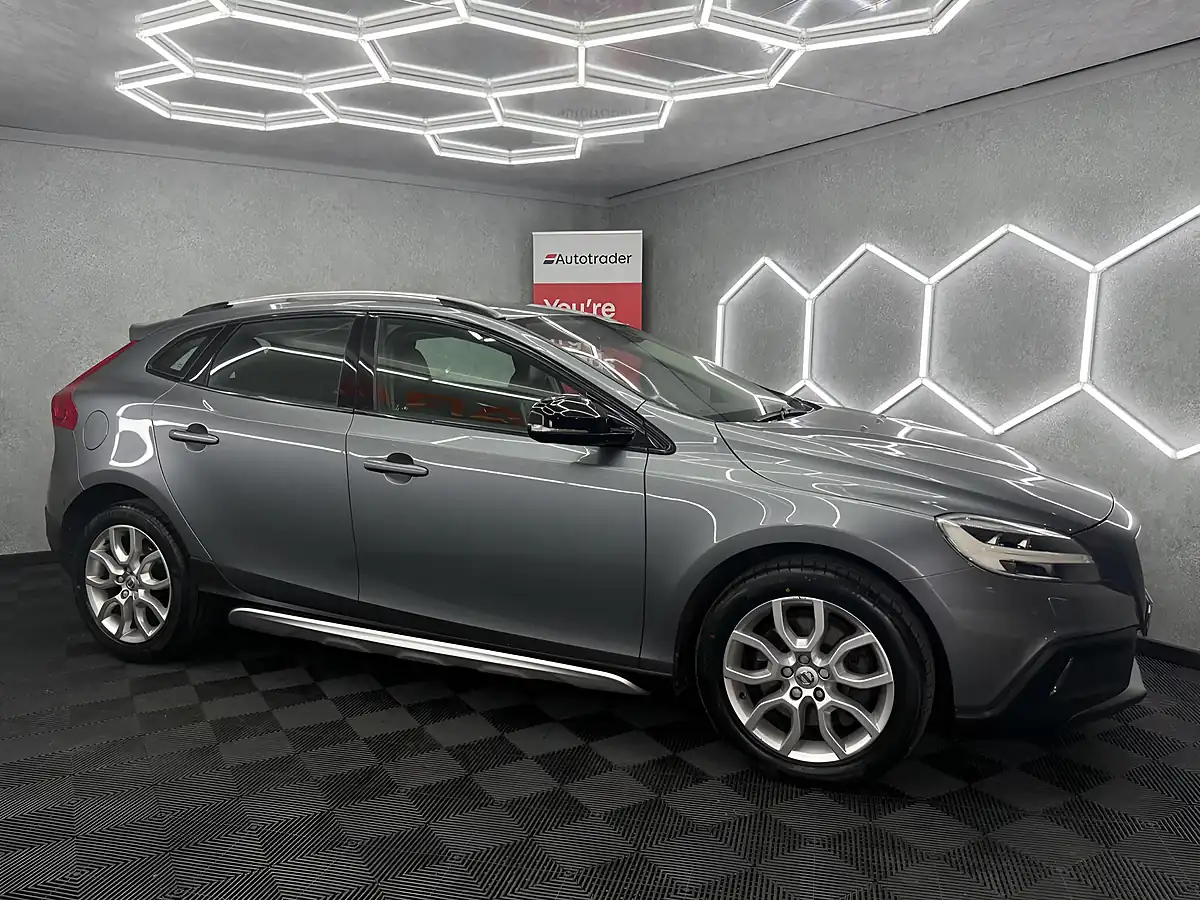 Used 2016 Volvo V40 Cross Country Pro Grey - Interior and Exterior details 9