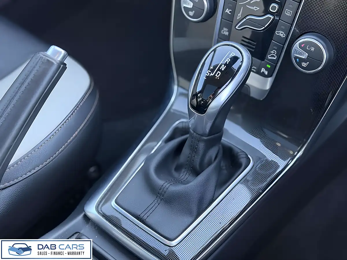 Used 2016 Volvo V40 Cross Country Pro Grey - Interior and Exterior details 4
