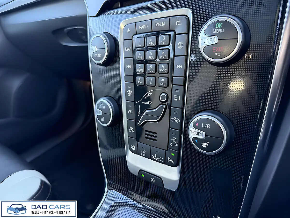 Used 2016 Volvo V40 Cross Country Pro Grey - Interior and Exterior details 6