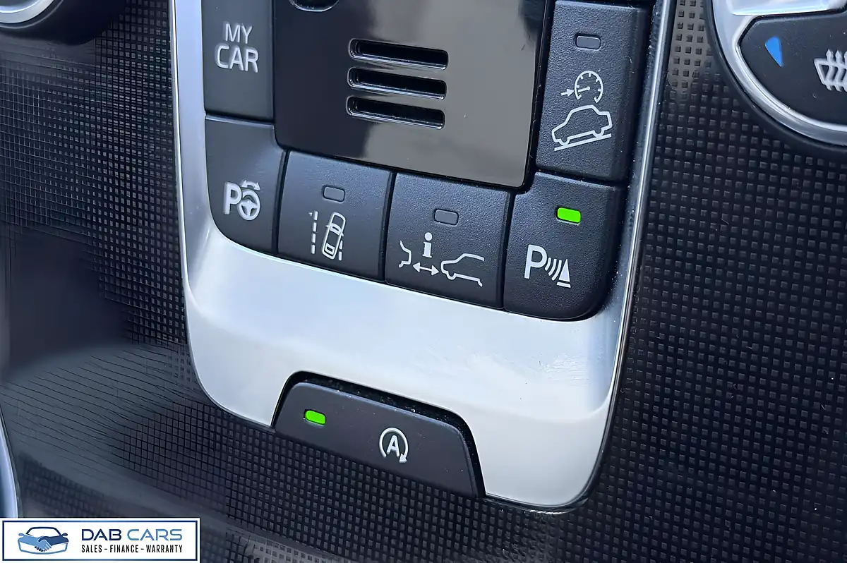 Used 2016 Volvo V40 Cross Country Pro Grey - Interior and Exterior details 7