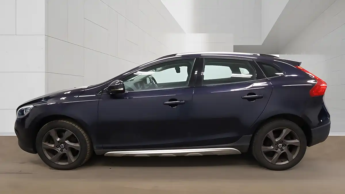 Used 2016 Volvo V40 Cross Country Se Blue - Interior and Exterior details 5