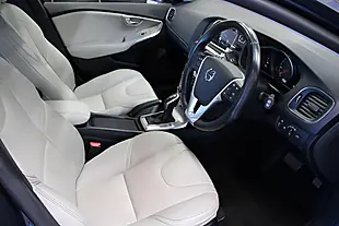 Used 2016 Volvo V40 Inscription Denim Blue - Interior and Exterior details 17