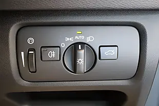 Used 2016 Volvo V40 Inscription Denim Blue - Interior and Exterior details 18